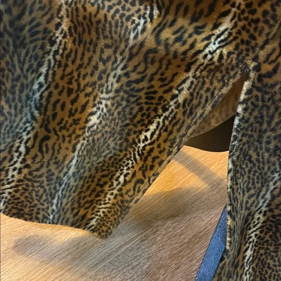 Leopard Print Hosanna Design Women's 2 Piece Skirt Suit Sz 2X - Picture 4 of 10